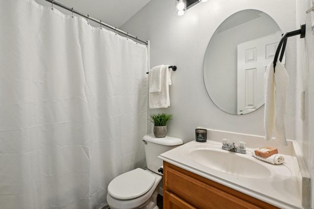 5049 Hauna Lane, Dickinson, TX 77539