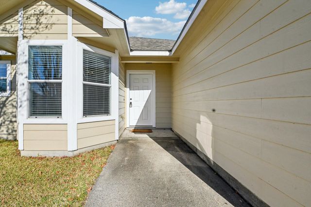 5049 Hauna Lane, Dickinson, TX 77539