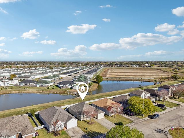 5049 Hauna Lane, Dickinson, TX 77539