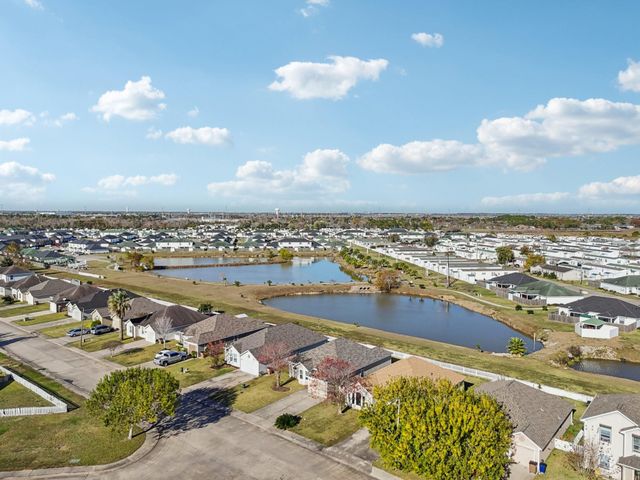 5049 Hauna Lane, Dickinson, TX 77539