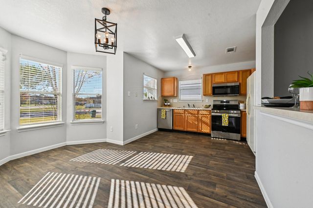 5049 Hauna Lane, Dickinson, TX 77539