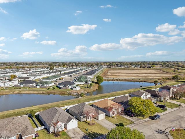 5049 Hauna Lane, Dickinson, TX 77539