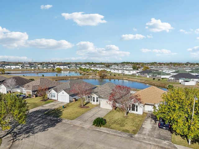 5049 Hauna Lane, Dickinson, TX 77539