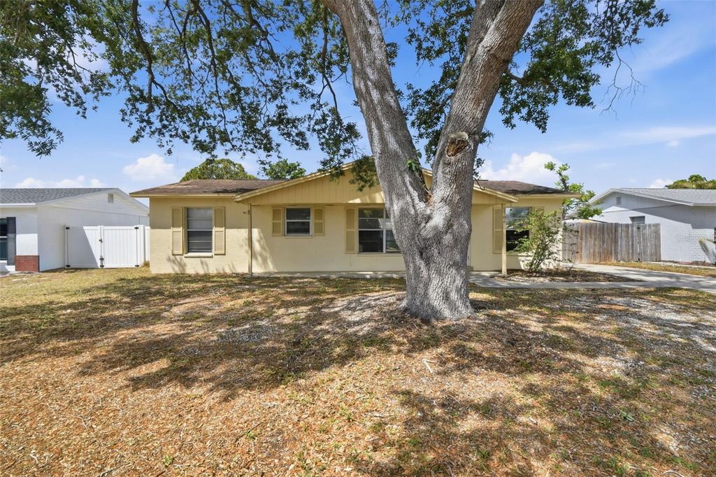 2706 40TH STREET W, Bradenton, FL 34205