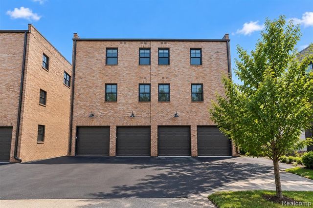 932 W 11 Mile Road, Royal Oak, MI 48067