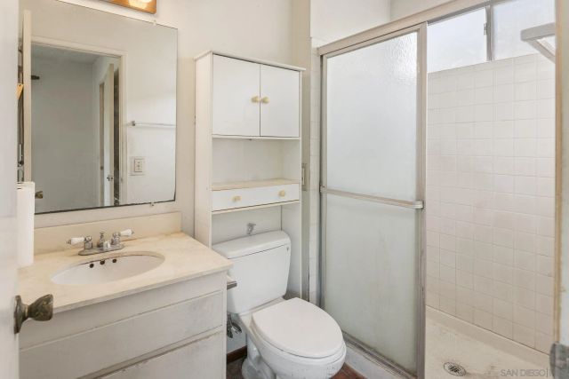 6392 Amberly St, San Diego, CA 92120