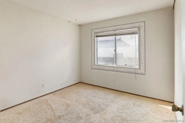 6392 Amberly St, San Diego, CA 92120