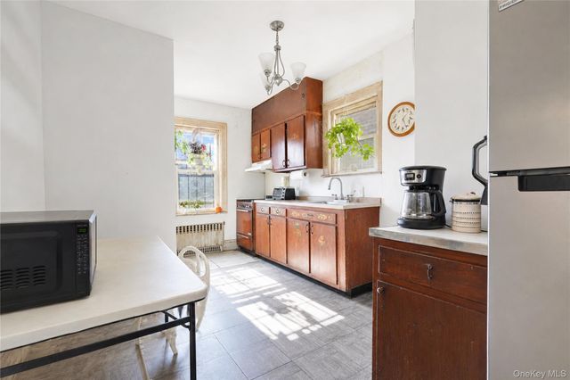 61-20 156th Street, Flushing, NY 11367