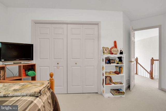 1223 HILLSIDE DR, Carlisle, PA 17013