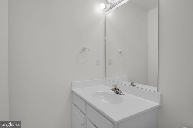 1223 HILLSIDE DR, Carlisle, PA 17013