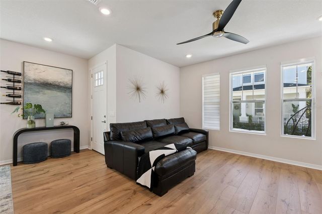 936 KYLEE ALY, Winter Garden, FL 34787