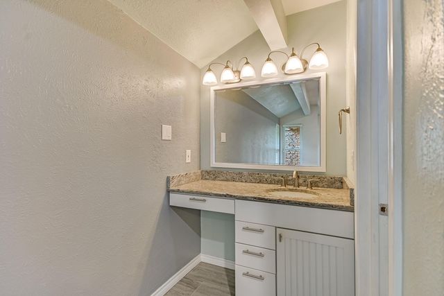 12107 Scissortail DR, Austin, TX 78750
