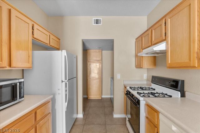 683 Harbor Mist Avenue, Henderson, NV 89015