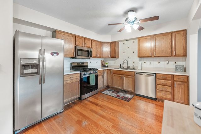 1169 Golf Court, Dekalb, IL 60115