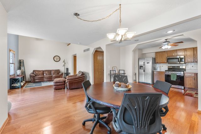 1169 Golf Court, Dekalb, IL 60115