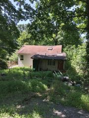 90 Arcardian Trail, Blooming Grove, NY 10950