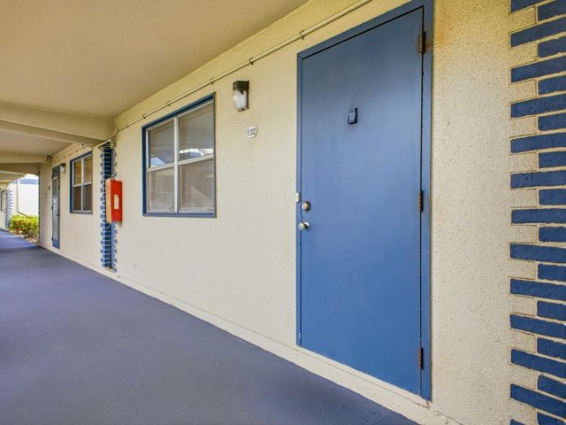 202 Brittany F, Delray Beach, FL 33446