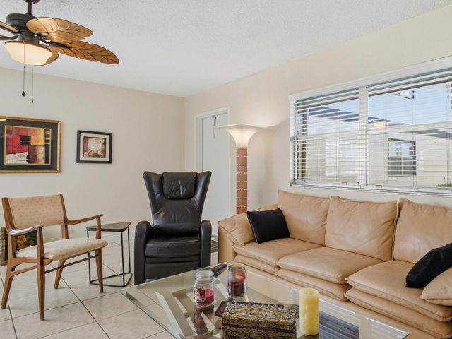 202 Brittany F, Delray Beach, FL 33446