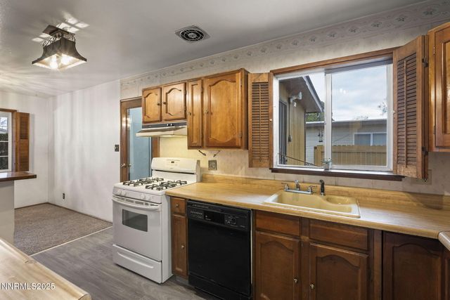 1675 Auburn Way, Reno, NV 89502