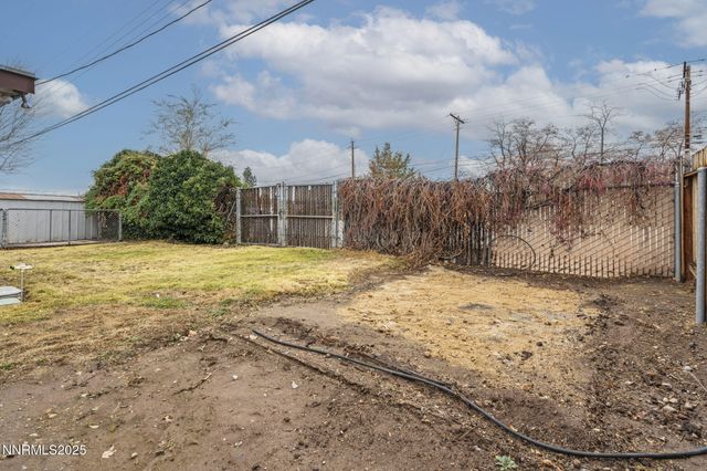 1675 Auburn Way, Reno, NV 89502