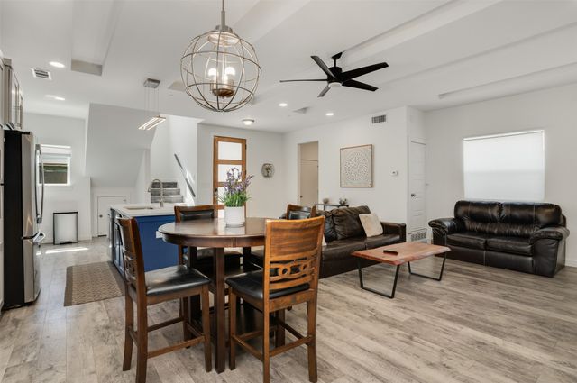 3725 Toronto Street, Dallas, TX 75212