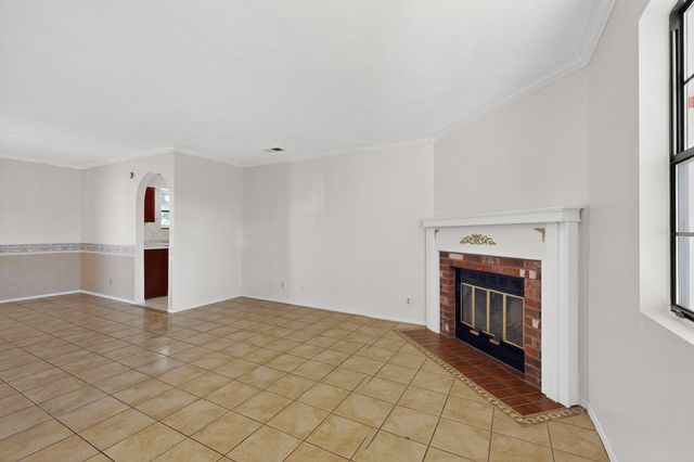 816 Stagecoach Road SE, Rio Rancho, NM 87124