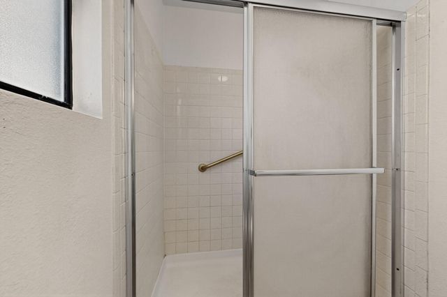 816 Stagecoach Road SE, Rio Rancho, NM 87124