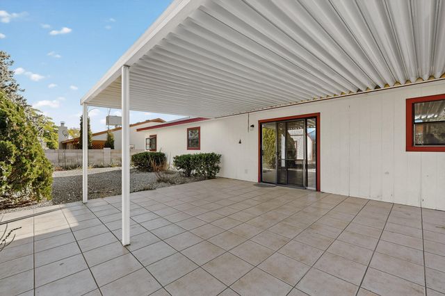 816 Stagecoach Road SE, Rio Rancho, NM 87124