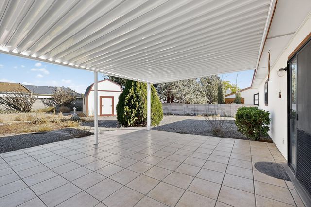 816 Stagecoach Road SE, Rio Rancho, NM 87124