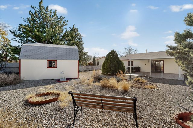 816 Stagecoach Road SE, Rio Rancho, NM 87124