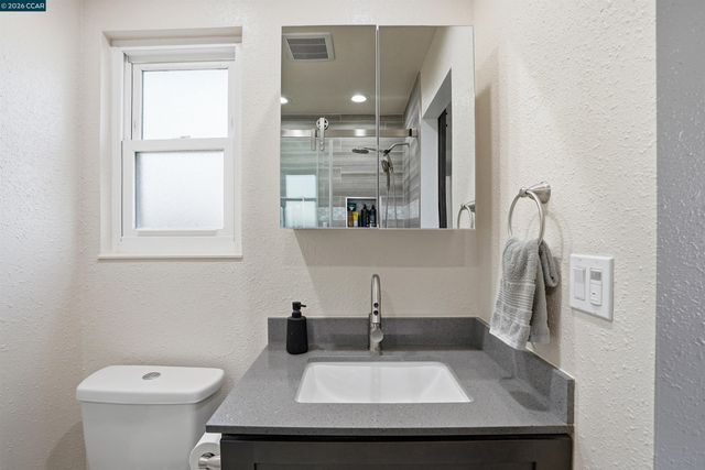 368 Atherton Ave, Pittsburg, CA 94565