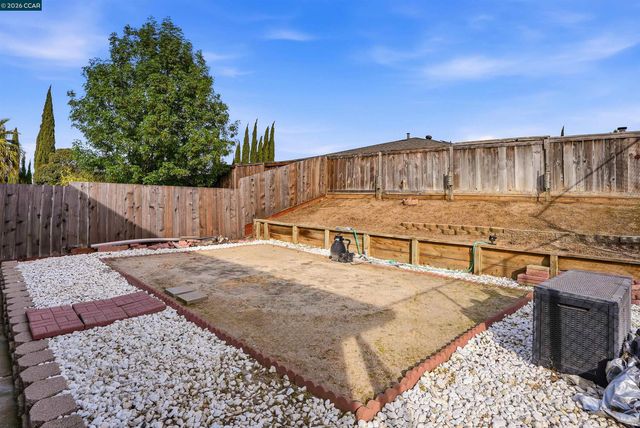 368 Atherton Ave, Pittsburg, CA 94565