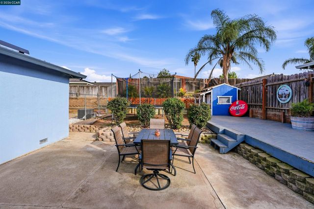 368 Atherton Ave, Pittsburg, CA 94565