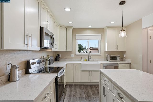 368 Atherton Ave, Pittsburg, CA 94565