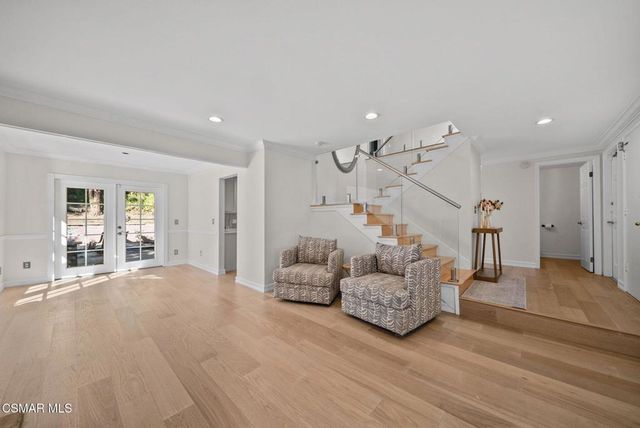 30729 Lakefront Drive, Agoura Hills, CA 91301