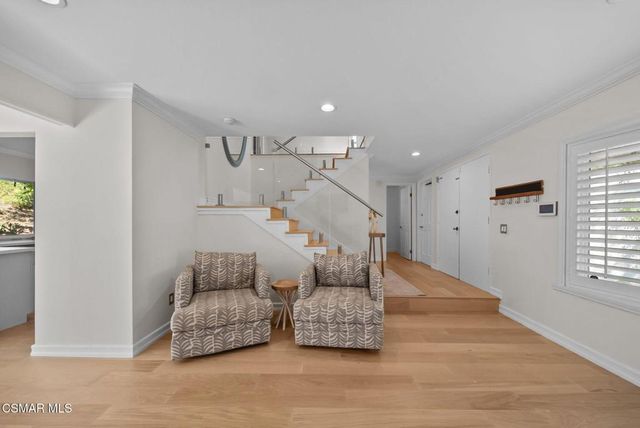30729 Lakefront Drive, Agoura Hills, CA 91301