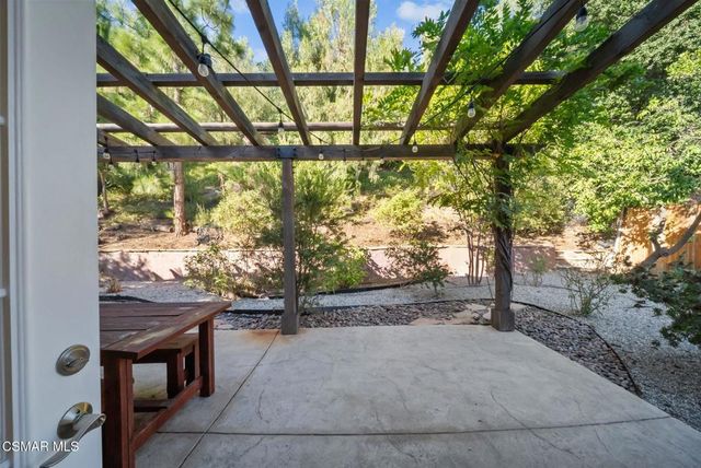 30729 Lakefront Drive, Agoura Hills, CA 91301