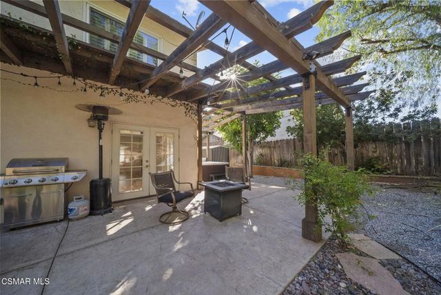 30729 Lakefront Drive, Agoura Hills, CA 91301