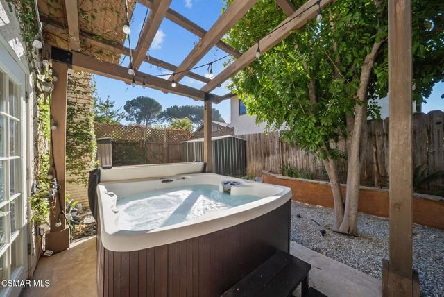 30729 Lakefront Drive, Agoura Hills, CA 91301