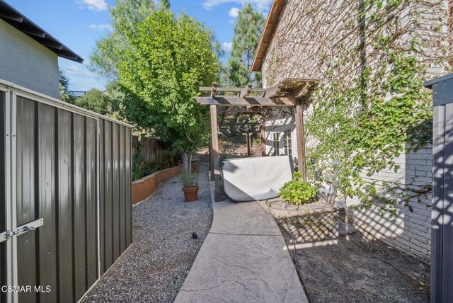 30729 Lakefront Drive, Agoura Hills, CA 91301