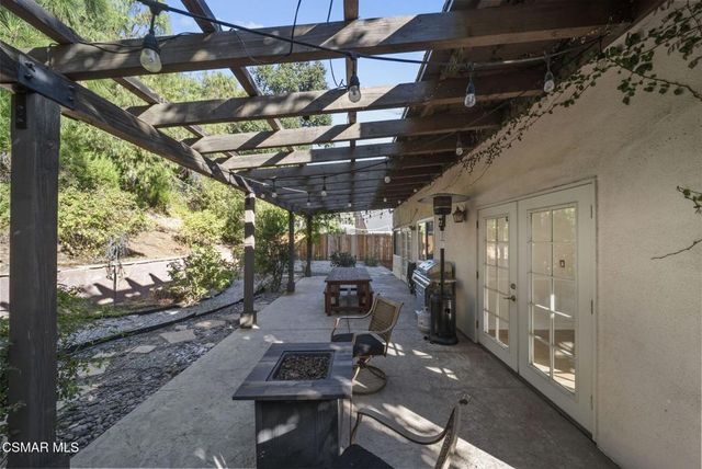 30729 Lakefront Drive, Agoura Hills, CA 91301