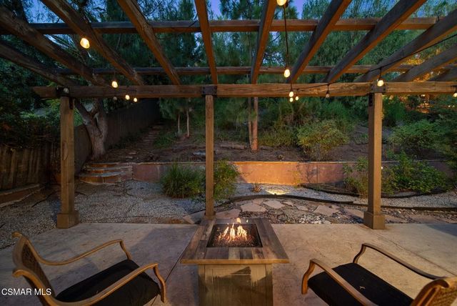 30729 Lakefront Drive, Agoura Hills, CA 91301