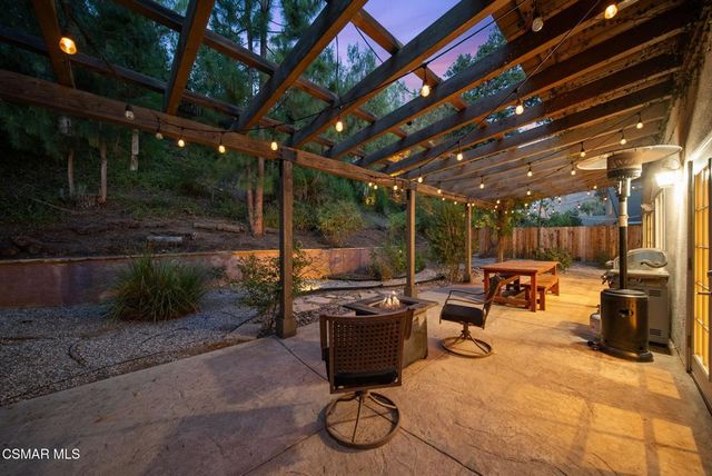 30729 Lakefront Drive, Agoura Hills, CA 91301