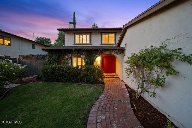 30729 Lakefront Drive, Agoura Hills, CA 91301
