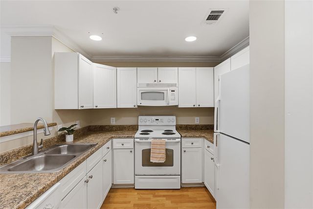 1725 Harvey Mitchell Parkway S 1431, College Station, TX 77840