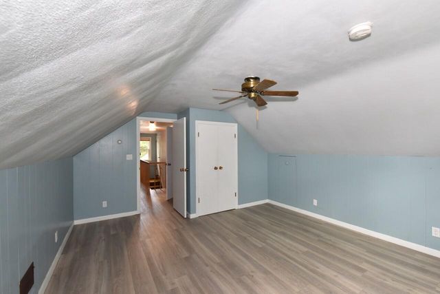 9709 S Howell AVENUE, Oak Creek, WI 53154