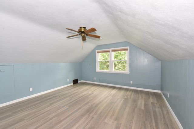 9709 S Howell AVENUE, Oak Creek, WI 53154