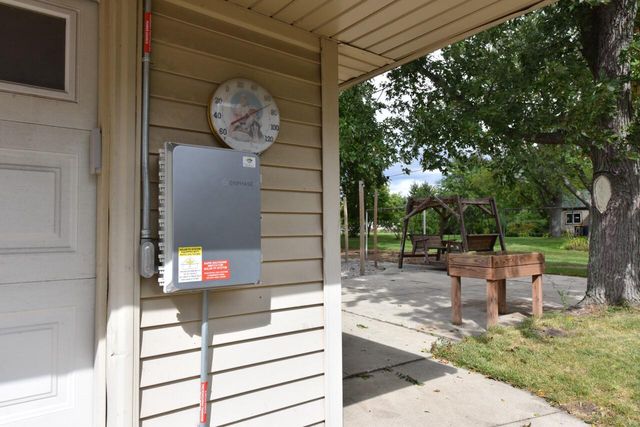 9709 S Howell AVENUE, Oak Creek, WI 53154