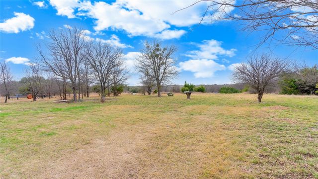 213 PR 1743 B, Clifton, TX 76634
