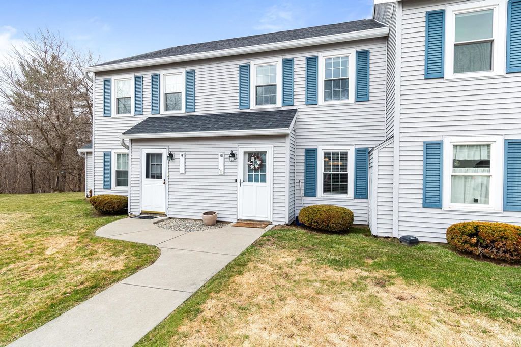 34 Brickyard Rd Unit 18, Essex Junction, VT 05452